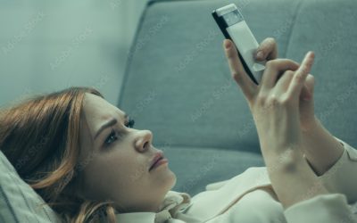 Your Phone vs. Your Peace: Understanding Pregnancy Anxiety in the Age of Too Much Information